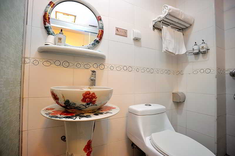 Hutong Impressions Beijing Guesthouse Exterior photo